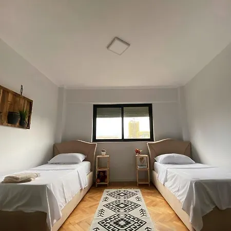 Entire Serviced With A Beautiful View Apartmán Tirana